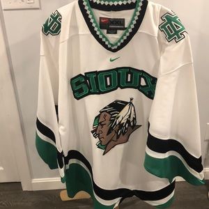 North Dakota hockey jersey